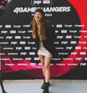 Laura Bilgeri Instagram - had an amazing first time at the @4gamechangers festival - what a pleasure being part of such an incredible line-up! Thank you to @verena.grether and the entire gamechangers team for an unforgettable time! @lucasbitschnau @pepepichler & I enjoyed every second ♥️🎵🫶🏼 
•
•
4gamechangers #festival #shadows #music #liveact #singer #laurabilgeri #band #live #fun #lovemyjob