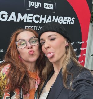 Laura Bilgeri Instagram - had an amazing first time at the @4gamechangers festival - what a pleasure being part of such an incredible line-up! Thank you to @verena.grether and the entire gamechangers team for an unforgettable time! @lucasbitschnau @pepepichler & I enjoyed every second ♥️🎵🫶🏼 
•
•
4gamechangers #festival #shadows #music #liveact #singer #laurabilgeri #band #live #fun #lovemyjob