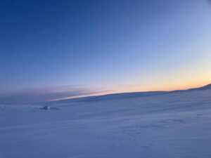 Laura Birn Instagram - welcome 2022 🌈 and thank you Mia and Niti for a magical start of the year💗 @arcticlandadventure