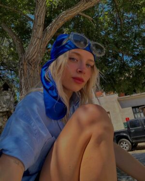 Laura Hritzová Instagram - Fest sunkissed