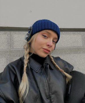 Laura Hritzová Instagram - Všetko možné všade možne