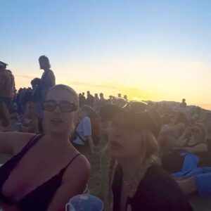 Laura Hritzová Instagram - Pohoda pohodovala tak ako mala a teraz nedýcham ani nerozprávam. Nashle příště 🫧