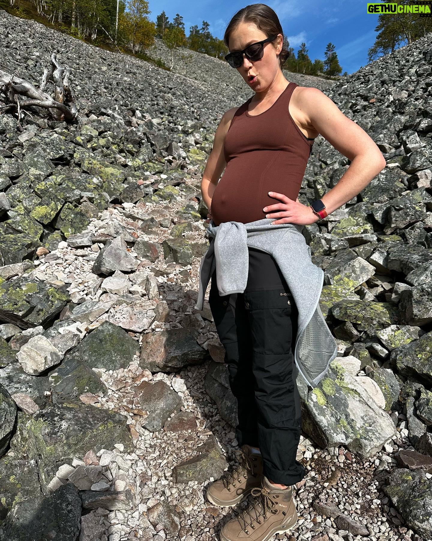 Laura Lepistö - 2.8K Likes - Bump photo dump Lapland edition🤰🏽🍂🍃
#lappi #ylläs #finnishlapland #pregnancy #raskaus #bumpphoto #babybump