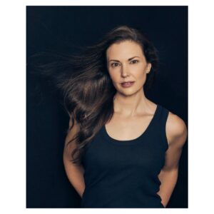 Laura Mennell Instagram - New headshots… finaly! 
Thank you @kyrani for your magic behind the camera and @sonialealserafim for the wonderful hair and makeup.  I highly recommend you both, what a dream team. ♥️
More photos to come…
.
.
.
. 

#findyourlight #headshot #headshotphotographer #headshotphotography #kyranikanavaros #sonialealserafim #photography #actor #lauramennell #canadianactor #vancouverfilmindustry #actress #lightandshadow #projectbluebook #loudermilk #watchmen #goosebumbs #batwoman #maninthehighcastle #haven #browneyedgirl #girlsonfilm