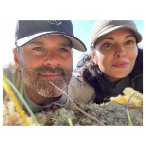 Laura Mennell Instagram - Transitioning into fall with this guy.
.
.
.
.
.
.
.
#wakemeupwhenseptemberends #paleseptember #gonetillnovember #autumnleavesarefallingdown #leavesthataregreen #autumsweater  #september #autumn #projectbluebook #pbb #lauramennell #transitions ##autumnvibes