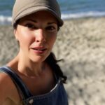 Laura Mennell