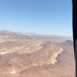 Laura Prats Instagram - Cross bucket list:
- The Hangover trip
I mean…
- Hangover in a Vegas trip
Wait….
-Helicopter Hangover trip in Las Vegas 
…
-HELICOPTER RIDE ✌🏽