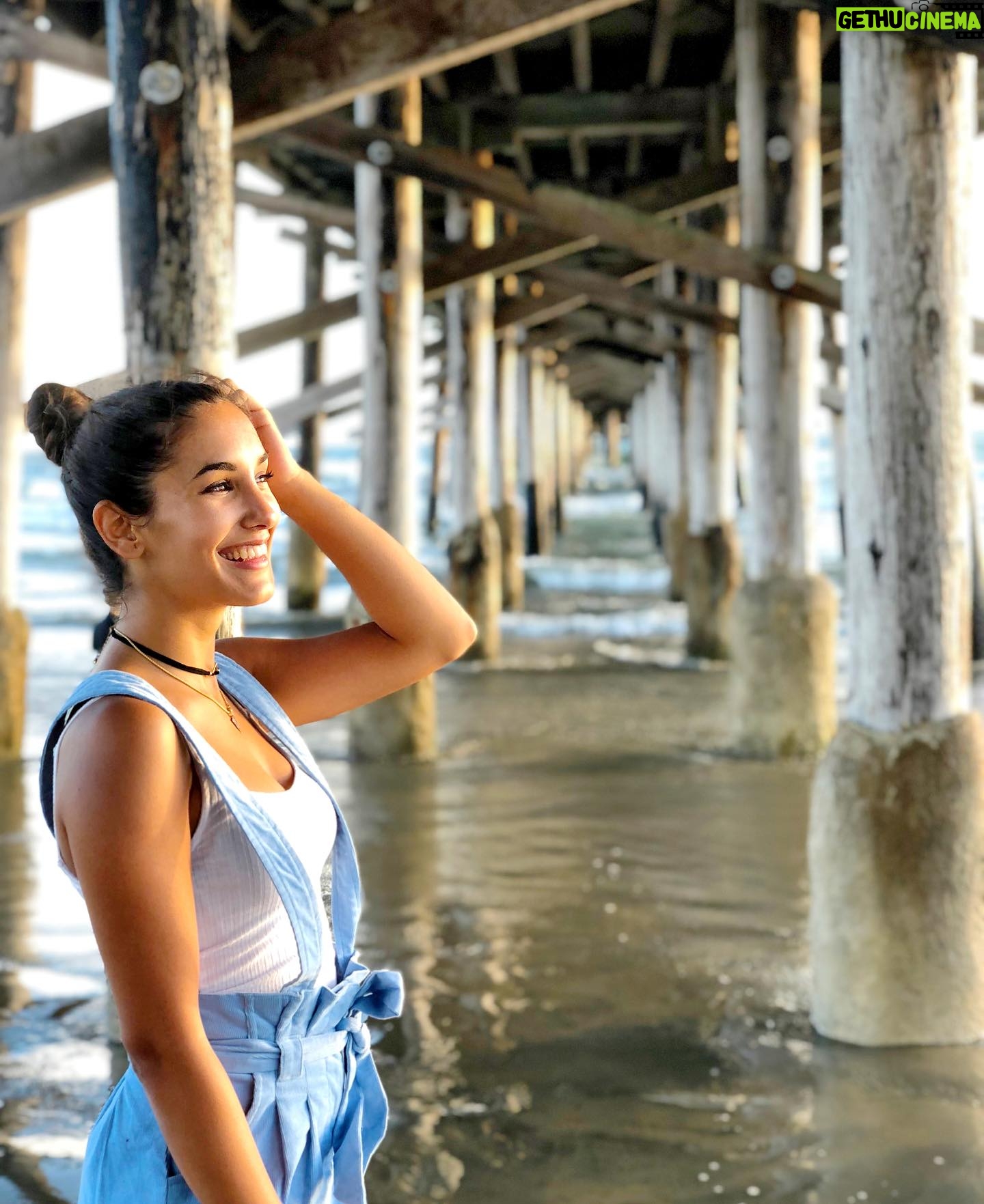 Laura Prats - 543 Likes - I need to go to the beach ASAP.
Haven’t been all summer yet… #notok
