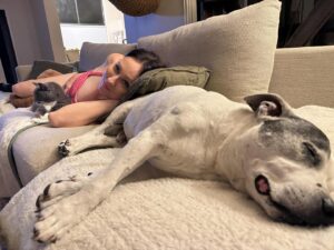Laura Vissaritis Instagram - Letting our little girl hear the sounds of purring and snoring from her big brothers and sisters. So peaceful