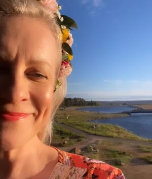 Laura Voutilainen Instagram - juhannus
mittumaari
juhannes
juhananpäivä
jussi
mehtumaari
messumaaria