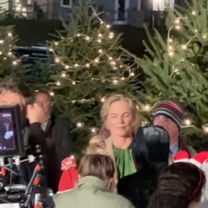 Lauren Hammersley Instagram - Wish I took more pics with the wonderful cast and crew of this show! This was so fun to make!! #christmasisland airs on @hallmarkchannel and other channels on Saturday ❤️