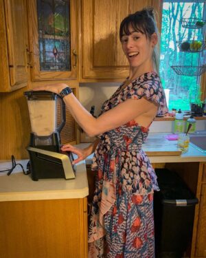 Lauren Kelston Instagram - Morning routine.
.
Dress by @temperleylondon
.
#stayinginwithRTR @renttherunway #thanksitsRTR #morning #routine #diaperchange