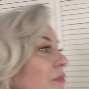 Lauren Lane Instagram - In this Cameo, Lauren/CC discusses always coming second, how bad she is at math, carnivals and the “FaNannys” #brendacooperstyle #officiallaurenlane #thenanny #officialfrandrescher #trending #carnies