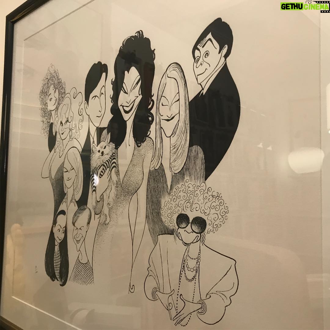 Lauren Lane - 685 Likes - Whats on the wall in the office of CC Babcock-otherwise known as Professor Lane?
#ccbabcock #professorBabcock #mslaurenlane