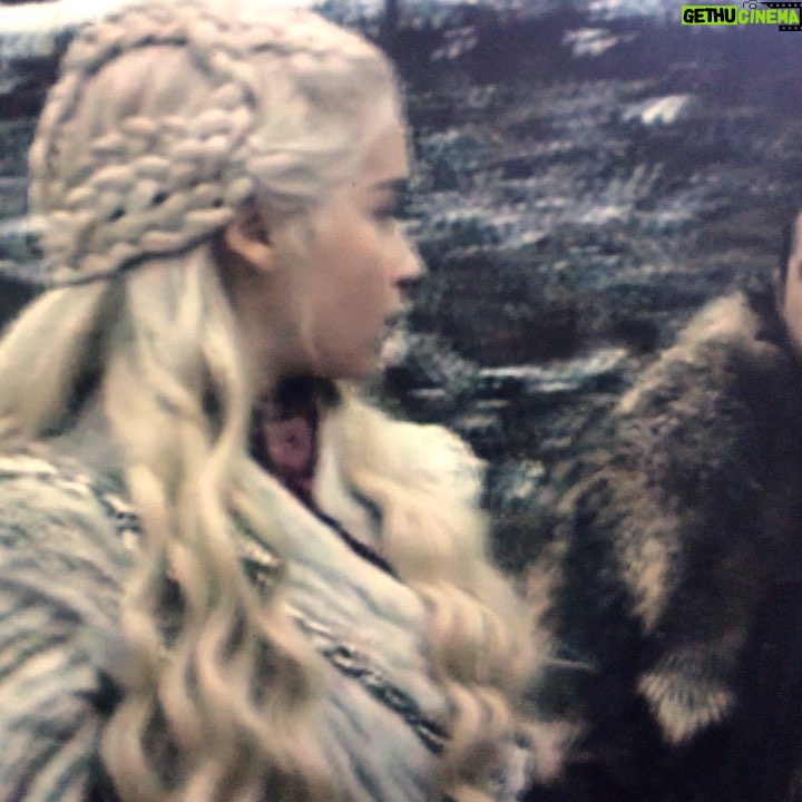 Lauren Lane - 398 Likes - WHO ELSE TEARED UP?!#motherofdragons #daenerystargaryen #gameofthrones #agirlhasnoname #ariastark #winterhascome #jonsnow
