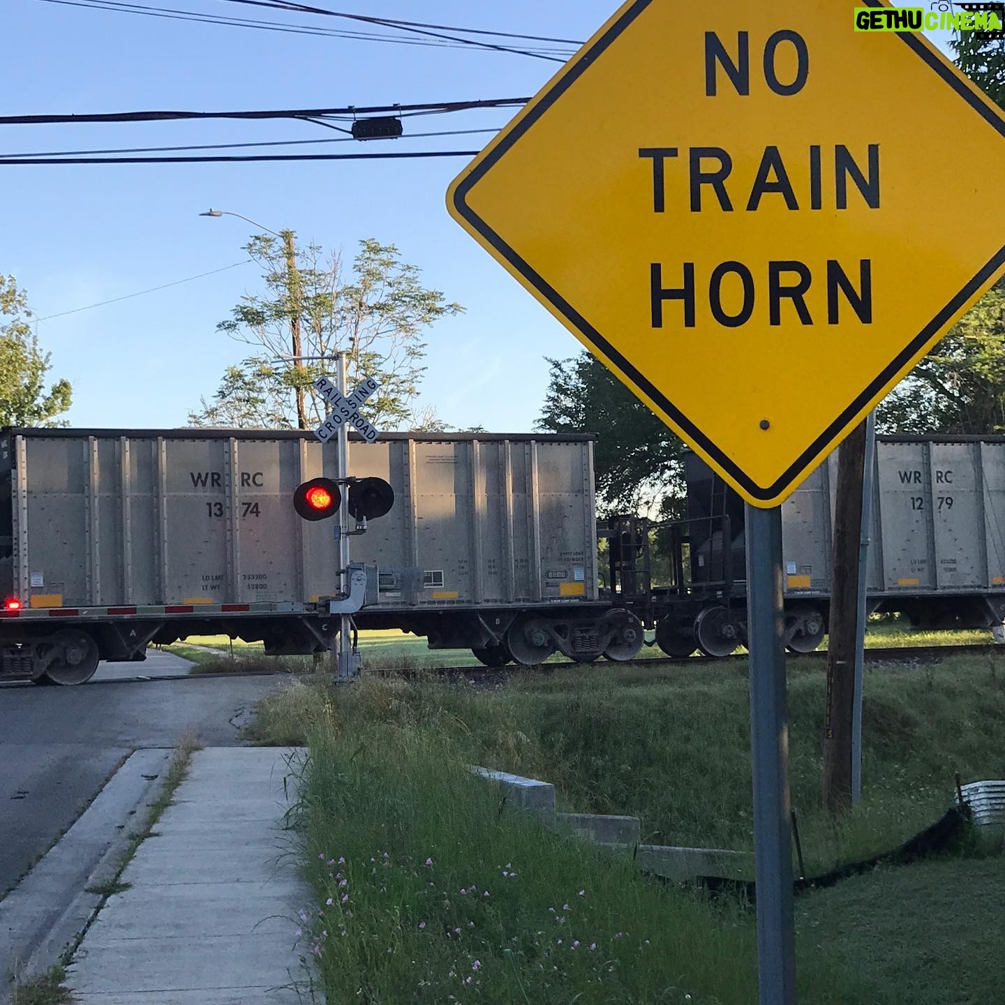 Lauren Lane - 1.1K Likes - Here’s my world, early morning walks. Objects call out to be photographed, especially the ugly/beautiful. Those are always my favorites. #trending #photography #south #trainspotting #traveler