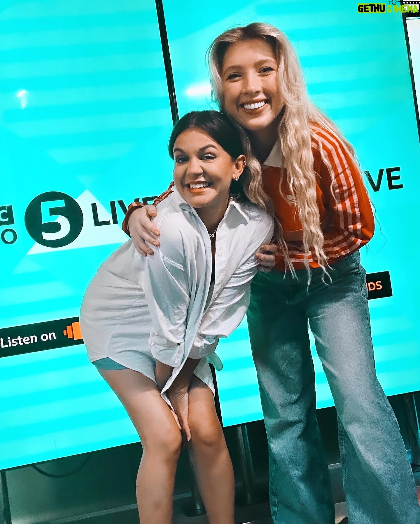 Lauren Layfield - 3 Likes - Batting for the other side with @katieowen at @bbc5live yesterday. A joy and a pleasure to spend a whole hour talking about new music.😍
If you’d asked me a year ago whether I’d be on the radio chatting about great music from @softplayplaysoft, @jamie___xx & @robynkonichiwa, @gaiamusiccollective and @glastofest, I’d have never bladdy believed it.
Catch up on @bbcsounds and thanks @therealnihal for having us.🎺