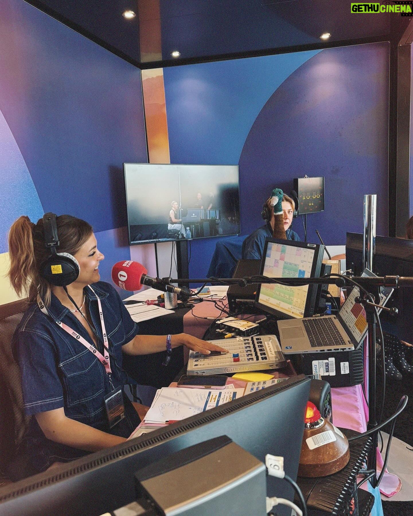 Lauren Layfield - 3 Likes - Bits from the R1 studio on Day 3. Not gonna lie, probs gonna do another Big Weekend post later this week cos I’ve too many gorgeous photos of lovely people but meanwhile swipe for a surprise as the kids say🦆