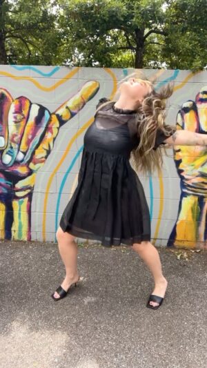 Lauren Pritchard-Cobb Instagram - Get ready with us for spring and May the Fourth be with you! #pinkshoelaces PS- thanks for the background @tlrvintage and for the dance inspiration @noellerothofficial !
.
.
.
#lolomusic #adhdsmallbusinessowner #adhdsmallbusiness #adhdbusinessowner #jacksontn #jacksontennessee  #womeninbusiness  #themotherthrifter #thriftyfashion #fashionthrifter #bougieonabudget #thriftdecor #secondhanddecor #mrsmaisel