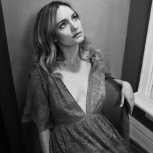 Laurence Leboeuf Instagram - Le plaisir d’un créatif avec @pierre_man pour @shootstudio 
Maquillage/coiffure: @etiberger 
Stylisme: @jennfink 
The pleasure of a creative