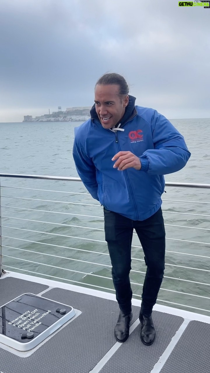 Laurent Maistret - 8.4K Likes - Petite danse sur un bateau devant Alcatraz à San Francisco 🌉
#sanfrancisco @visitcalifornia #echangedegoodvibes #collaboration