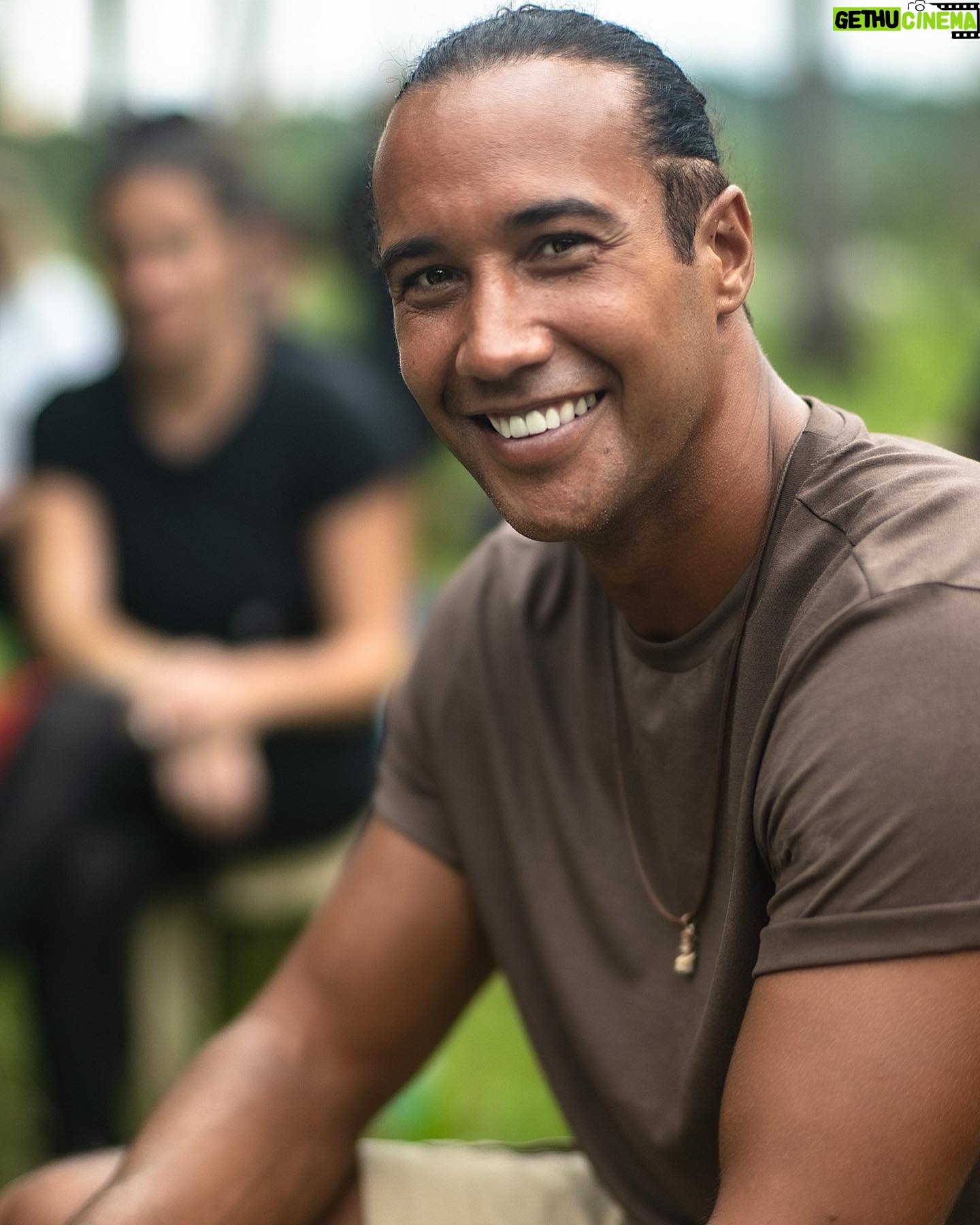 Laurent Maistret - 6.5K Likes - Merci 2022 ❤️
Je vous souhaite une excellente année 2023 🫶🏽
La Santé, le sourire et que des choses positives !!
Merci encore à vous qui me suivez dans toutes mes folies, mon délire, mon univers. Merci pour ces messages que je reçois et votre soutiens 🙏🏾
