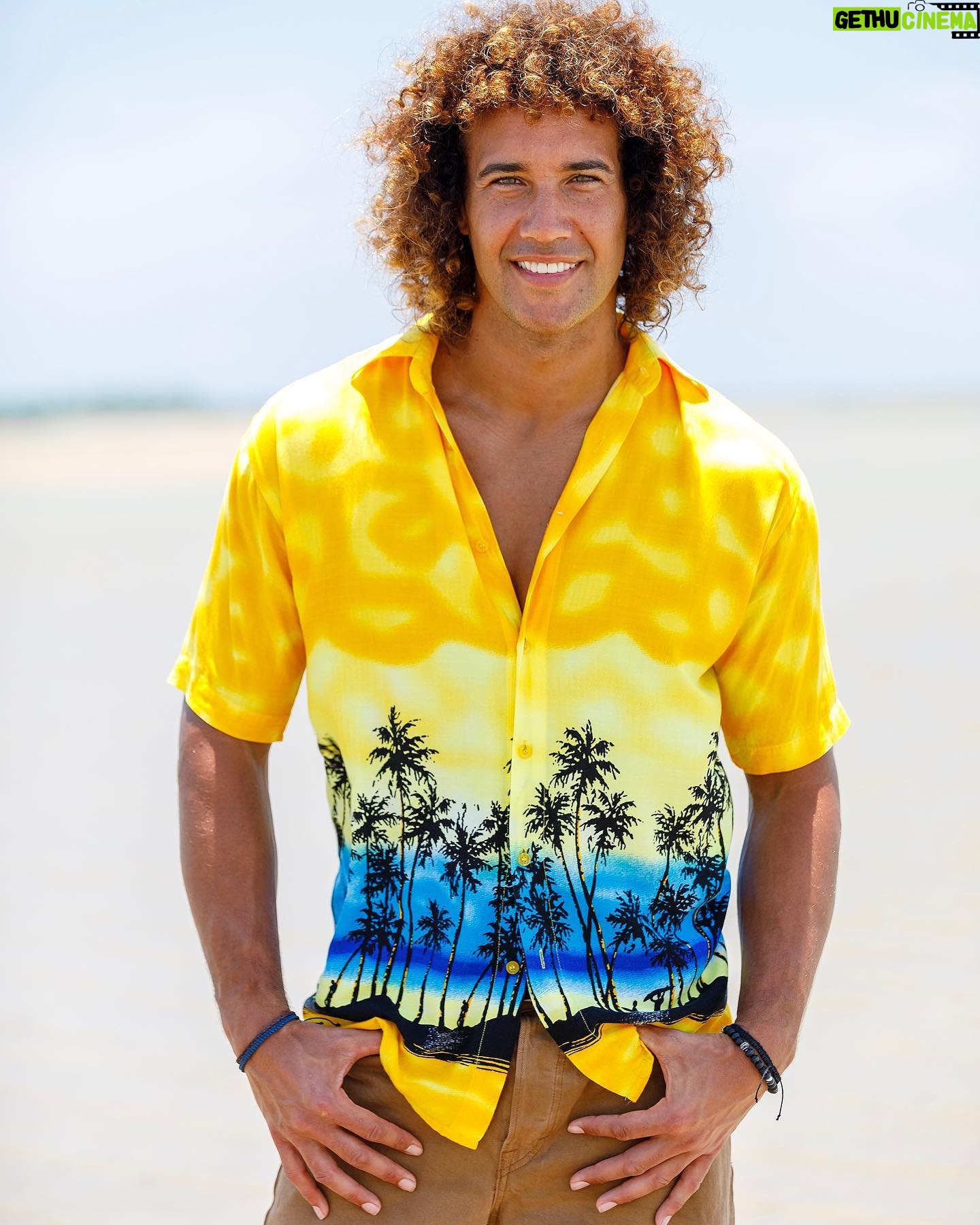 Laurent Maistret - 8.9K Likes - J’aurais adoré présenter en chemise Hawaiienne 🌴🌼
Peut etre pour la prochaine saison 😜
Ca passe ou ça fait trop? Dites moi votre avis.
Photo: Patrick Robert