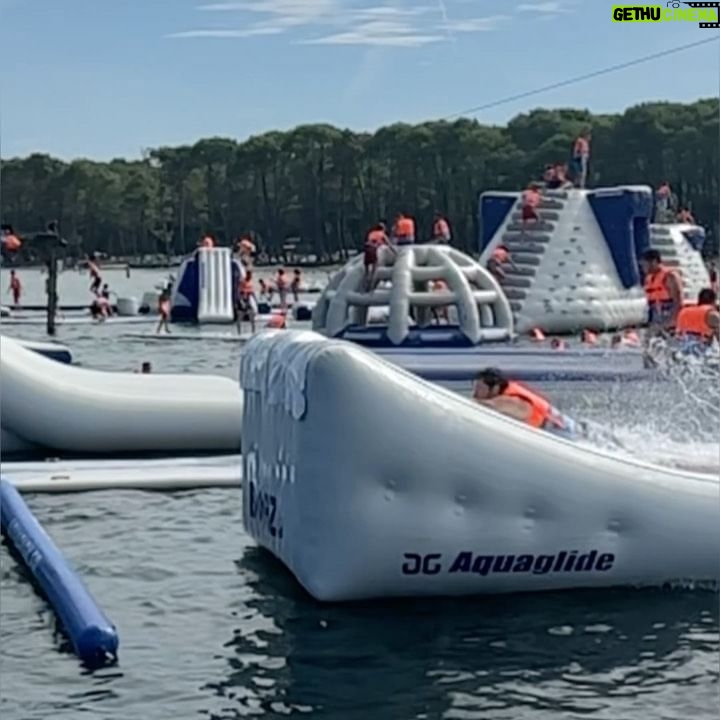 Laurent Maistret - 7.1K Likes - Super journée riche en acrobaties aquatiques plus ou moins réussies.. 😂