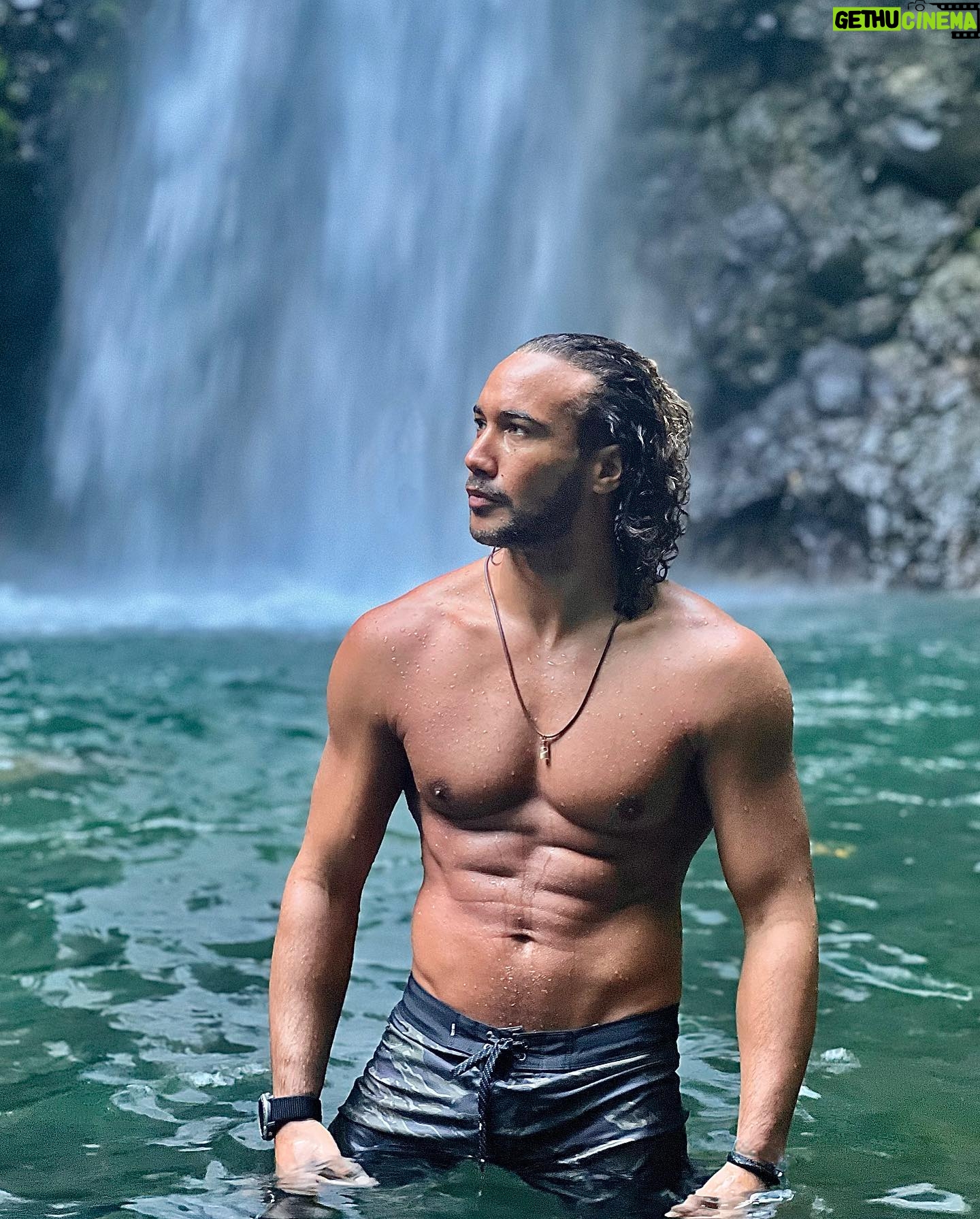 Laurent Maistret - 10.3K Likes - Superbe Cascade en martinique
