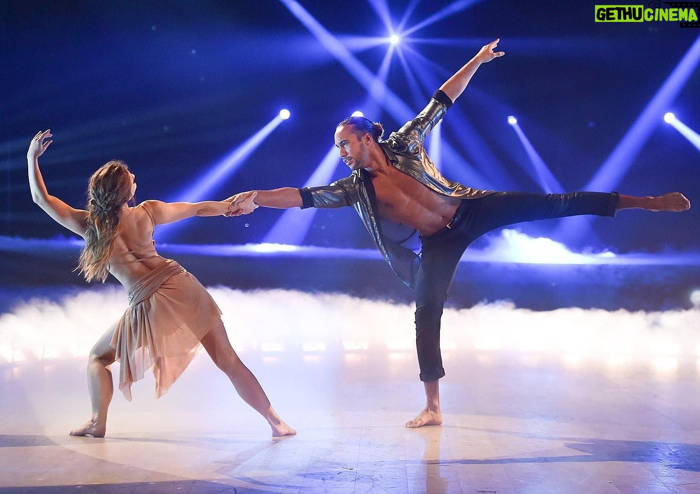 Laurent Maistret - 8K Likes - Il y a 6 ans, jour pour jour. Nous remportions la septième saison de Danse avec les stars avec ma @denitsaofficiel ! Quelle aventure inoubliable, quel challenge !!!
Merci de nous avoir permis de soulever le trophée ❤️
#dals #danseaveclesstars #dwts