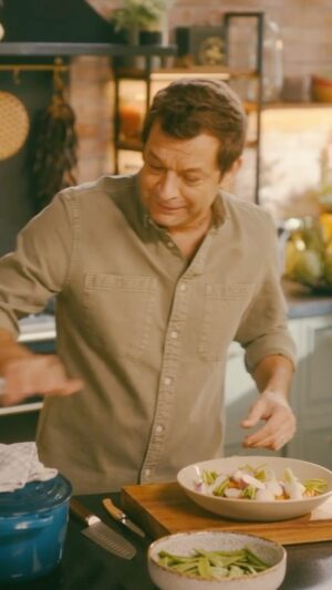 Laurent Mariotte Instagram - Vous ne trouvez pas que c’est un temps à mijoter ?Je me suis amusé à faire un navarin… de poulet. Délicieux! 😉
Dites moi ce que vous en pensez !La recette est sur www.laurentmariotte.com.
#mijoté #navarin #printemps