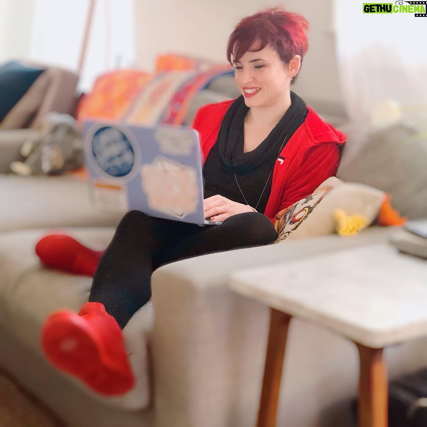 Laurie Penny - 533 Likes - Portrait of the etc.