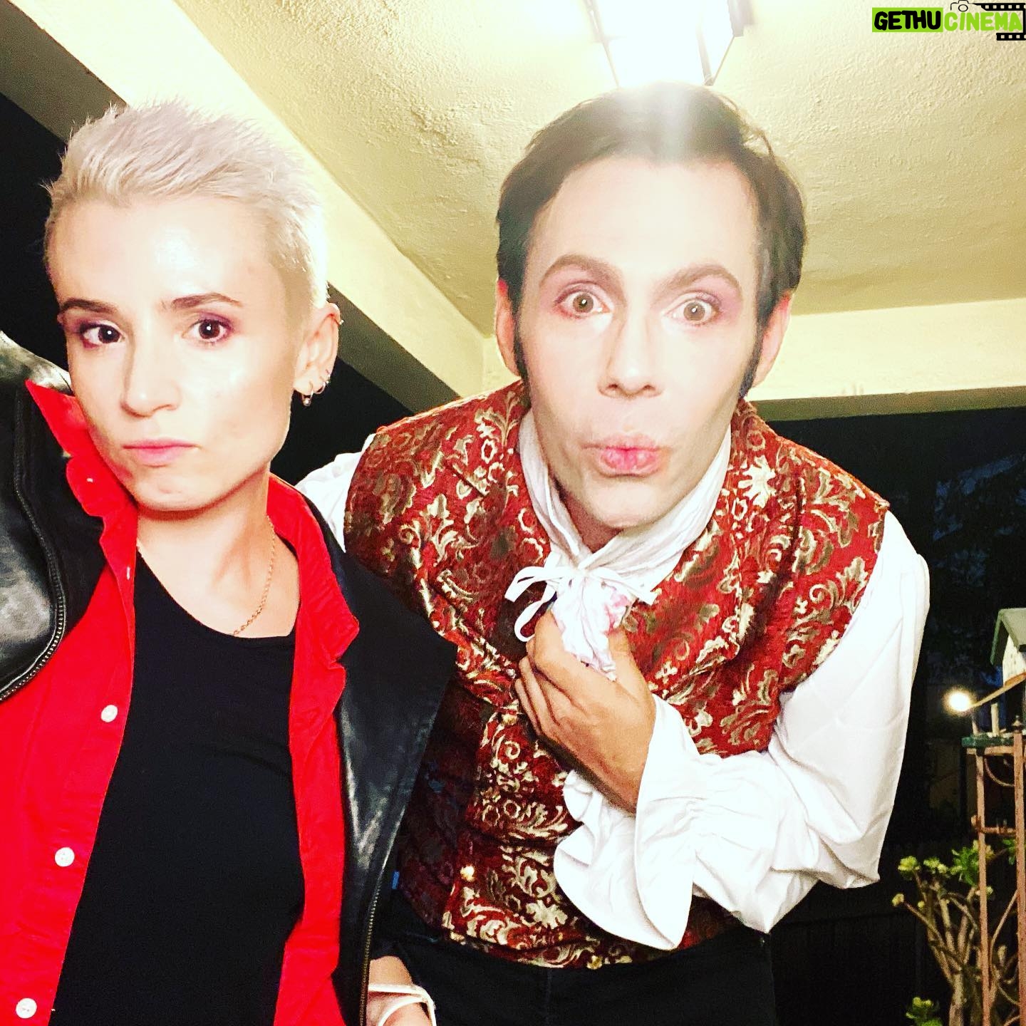 Laurie Penny - 499 Likes - Happy Goth Christmas. Here is some crossover vampire slash. You’re welcome. With thanks to @manlyunicorn @taikawaititi @jamesmarstersof #halloween