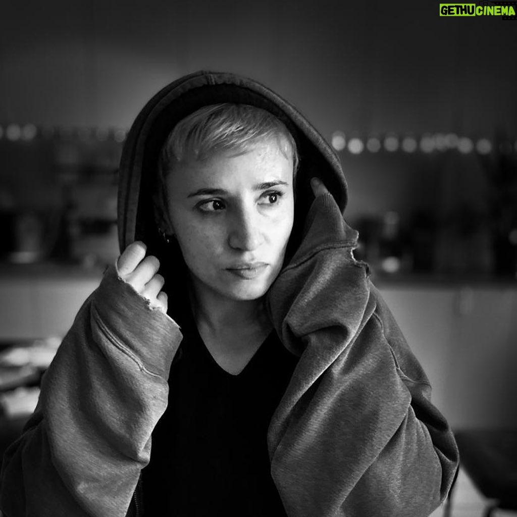 Laurie Penny - 587 Likes - When your gender is ‘Borrible’. (Lockdown Cosy Ratbag Day 7)