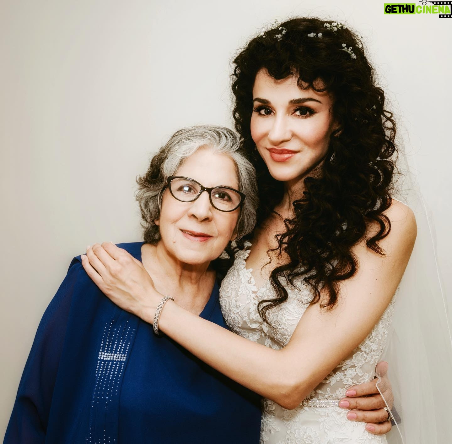 Layla Alizada - 2.8K Likes - Happy Mother's Day esp. to my beautiful mammy jan. You've nurtured my creativity, taught me compassion, generosity and so much more. And to my sister Nasli - you are an incredible mom and an inspiration. Beyond grateful for you both 💕 photo @juliepepinphoto