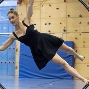 Lea Toran Jenner Instagram - I participated in my very first Cyr Wheel competition (@djtuxeedo convinced me to 🤫) and I have to admit I loved it 😊 #cyrwheel 

📸 Cover picture by @reneschwerdtel