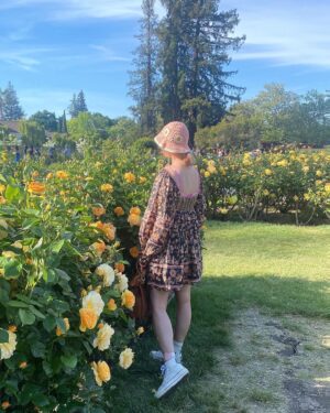 Leah Dizon Instagram - 🌹