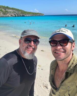 Leandro Lima Instagram - obrigado curaçau !! Até breve !! Valeu @seupereira  pela parceria f@da de sempre !! #curacao #caribean