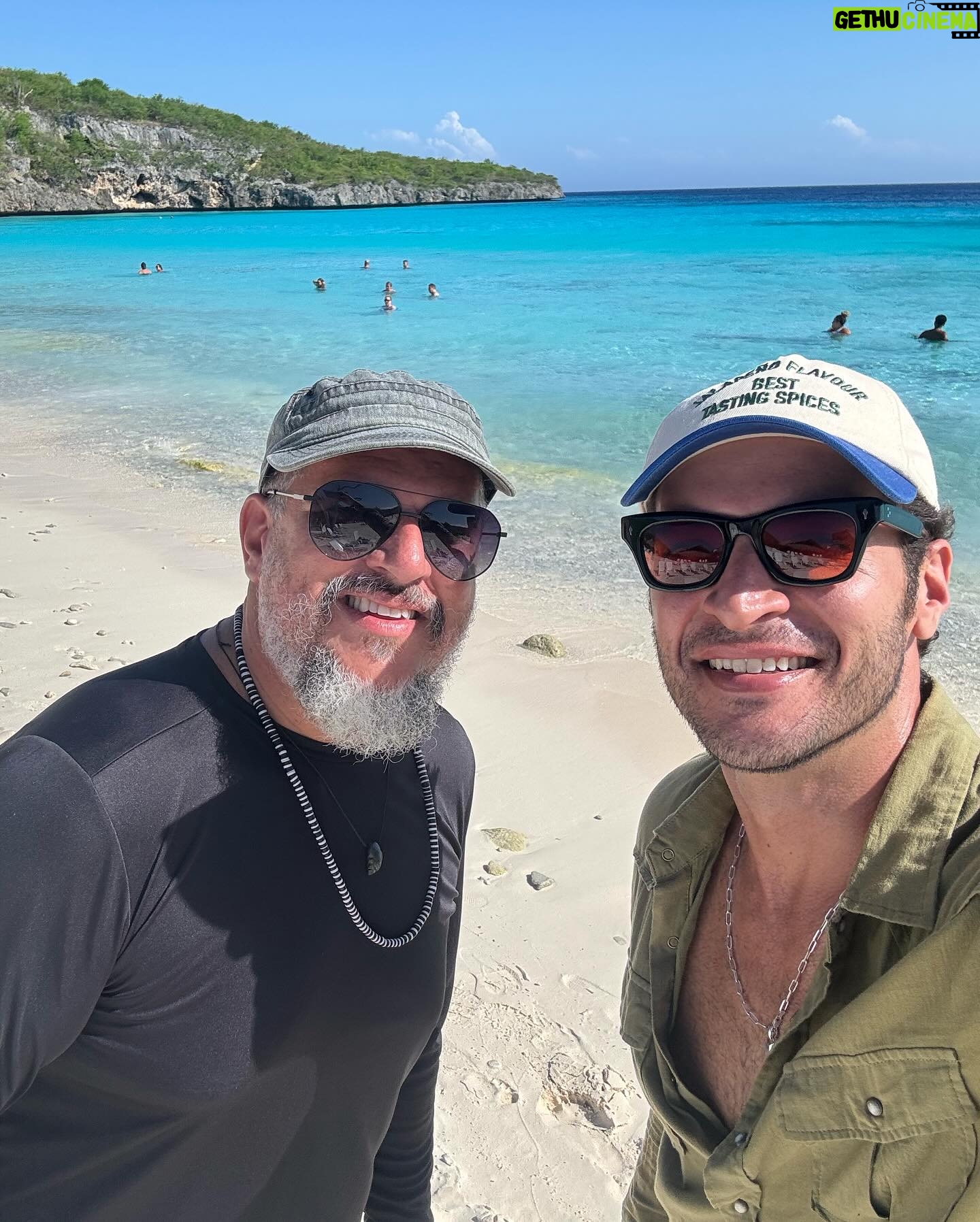 Leandro Lima - 5K Likes - obrigado curaçau !! Até breve !! Valeu @seupereira pela parceria f@da de sempre !! #curacao #caribean