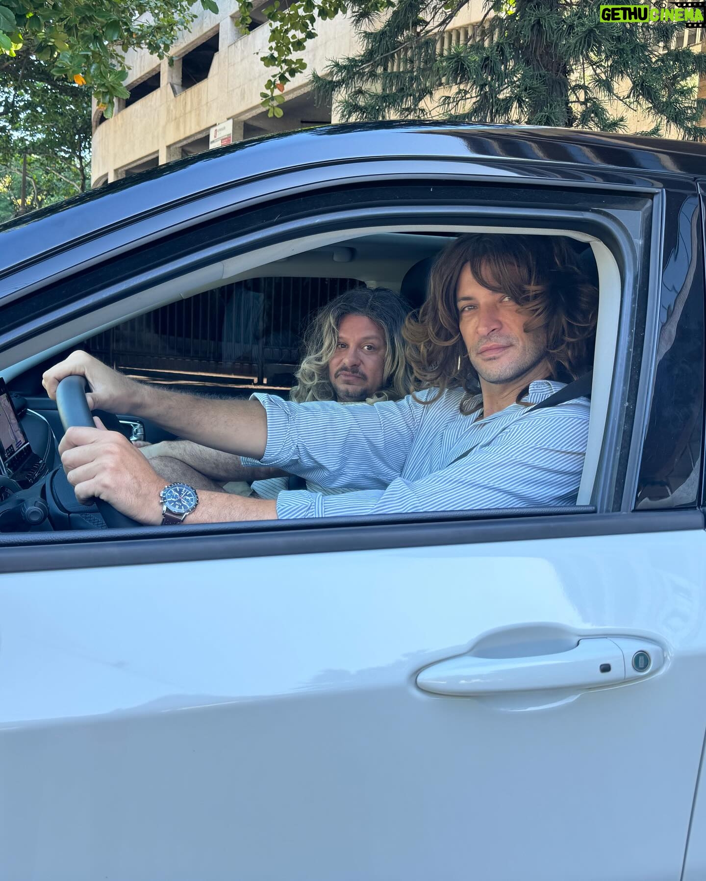 Leandro Lima - 6.4K Likes - Dump da semana
Bigodin
Mudança. @flavialucini com @julianoezuel @studiociscodesign Sobre nós dois Thelma e Louise com @igoregypto @gaslightnoteatro Força na peruca