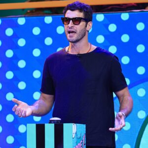 Leandro Lima Instagram - O fervo é aqui 🗣️ @negblack @leandrolimale @maiconrodrigues10 são os convidados e prometem levantar qualquer astral 💥 #QuemNãoPodeSeSacode é logo mais, às 22h45, no @gnt!