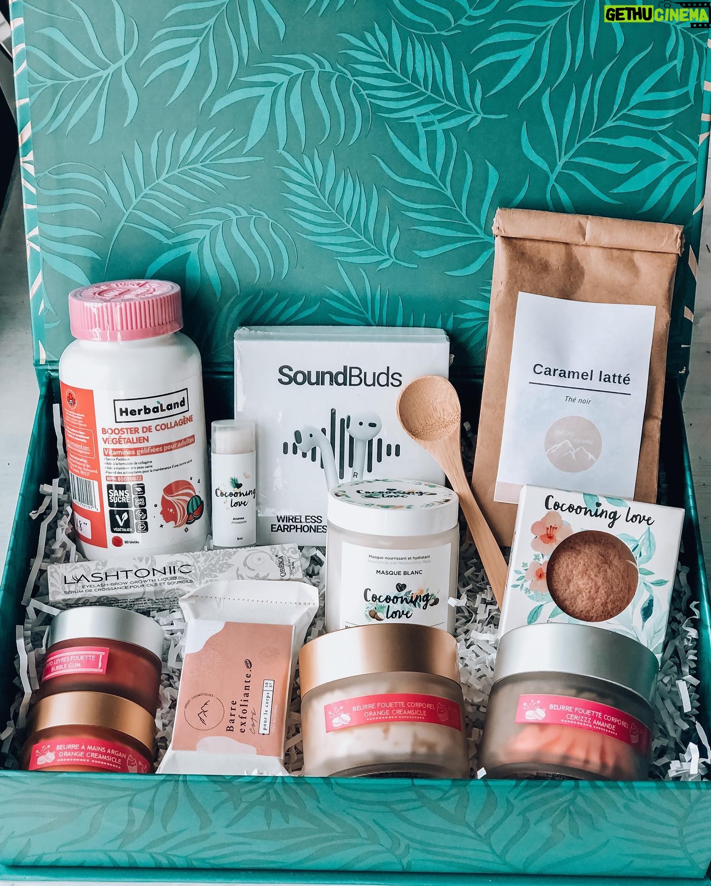 Léanne Lévesque - 0.9K Likes - CONCOURS ENCOURAGEZ LOCAL TERMINÉ 💙 Gagnante: @_joaniehebert
J’ai décidé de lancer un concept de boîte mensuel à faire gagner à chaque mois qui vous permettra à tous de découvrir de nouveaux produits d’ici et qui encouragera à la fois nos belles compagnies Québécoises 😍 Ce mois-ci, le SELF-CARE est à l’honneur avec cette boîte remplie de produits pour vous dorloter 💆🏼♀️ Donc pour participer, les règles seront les mêmes chaque fois : Vous devrez vous assurer de me suivre & d’aller suivre la page instagram des compagnies participantes, liker la publication && taguer vos amis qui aimeraient également gagner !
.
.
Donc pour gagner la SUMMER BOX du mois d’août d’une valeur de 350$ vous devez:
-Allez suivre @caramelrozecosmetics , une compagnie de bio cosmétique qui sentent le ciel 🤤
-Aller suivre @ineditdunord , la plus cute petite boutique ever
- Aller suivre @sr_artiste_beaute ET @primera_artistes_beaute qui nous offre gracieusement les fameux produits cocooning love 😍
-Me suivre
-Identifier vos amis en commentaire
-Repost dans votre story pour des chances supplémentaires de gagner !!! Il n’y a pas de maximum d’inscription vous pouvez commenter le nombre de fois que vous voulez 🎉 Vous avez jusqu’au 6 septembre pour participer bonne chance à tous 😻
