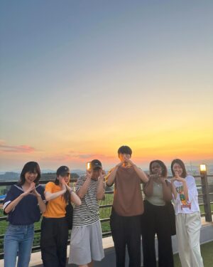 Lee Bom-so-ri Instagram - -
반가움과 즐거움으로 가득했던
#비밀은없어 촬영팀❣️

마지막까지 시청해주셔서 감사합니다😘
고생했댜 이하영!💗
