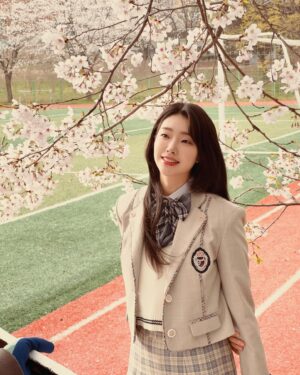Lee Bom-so-ri Instagram - -
뮤지컬 🌸4월은 너의 거짓말🎹🎻🌸

예술의전당 CJ 토월극장
2024.6.28~8.25

짧고 굵게, 발버둥 칠 예정!
많이 보러와주실거죠?💌
-
#YourLieInAprilMusical
#YourLieInApril
#4월은너의거짓말