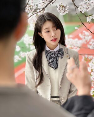 Lee Bom-so-ri Instagram - -
뮤지컬 🌸4월은 너의 거짓말🎹🎻🌸

예술의전당 CJ 토월극장
2024.6.28~8.25

짧고 굵게, 발버둥 칠 예정!
많이 보러와주실거죠?💌
-
#YourLieInAprilMusical
#YourLieInApril
#4월은너의거짓말