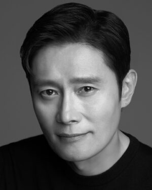 Lee Byung-hun Instagram - 8월 9일 대개봉
#콘크리트유토피아 #CONCRETEUTOPIA