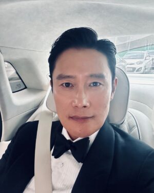 Lee Byung-hun Instagram - #백상예술대상#BaeksangArtsAwards