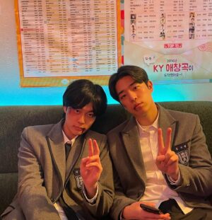 Lee Chan-hyung Instagram - #사채소년 오늘 개봉