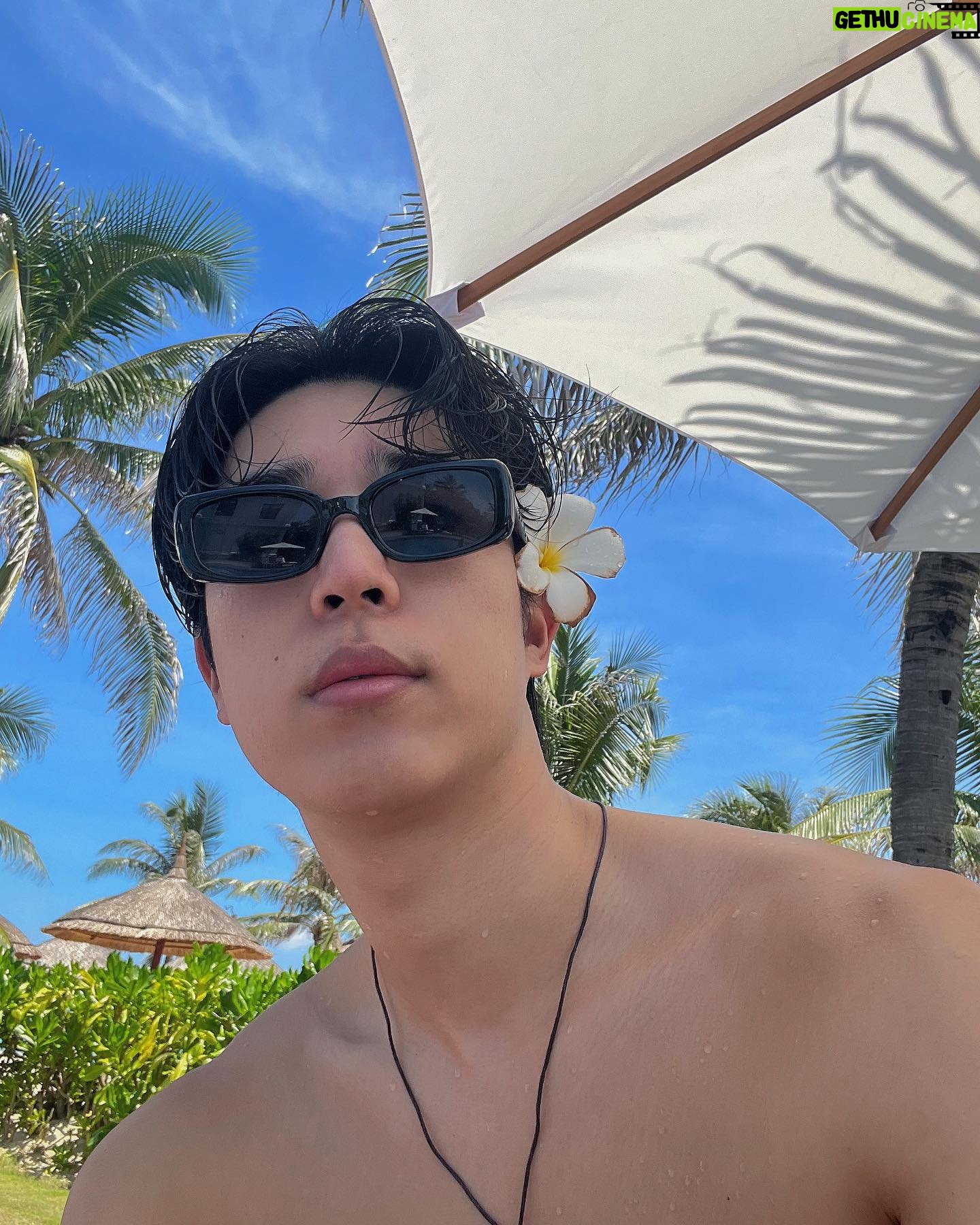 Lee Chan-hyung - 142.3K Likes - 네!