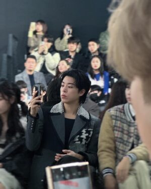 Lee Chan-hyung Instagram - SEOUL FASHION WEEK
2024 FALL WINTER
#곽현주컬렉션